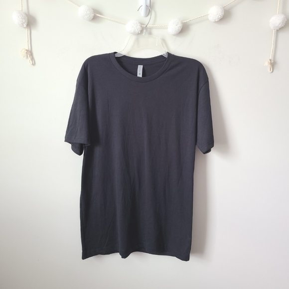 Next Level Apparel Black Short Sleeve Tee Shirt - Picture 1 of 4